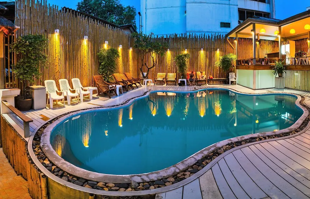 Hotel Wild Orchid Bangkok